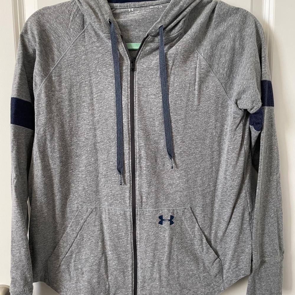 Under Armour zip-up lightweight hoodie size small